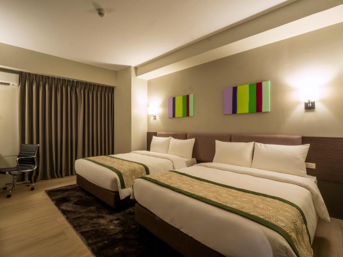 Sequoia Hotel Manila Bay Paranaque City Экстерьер фото